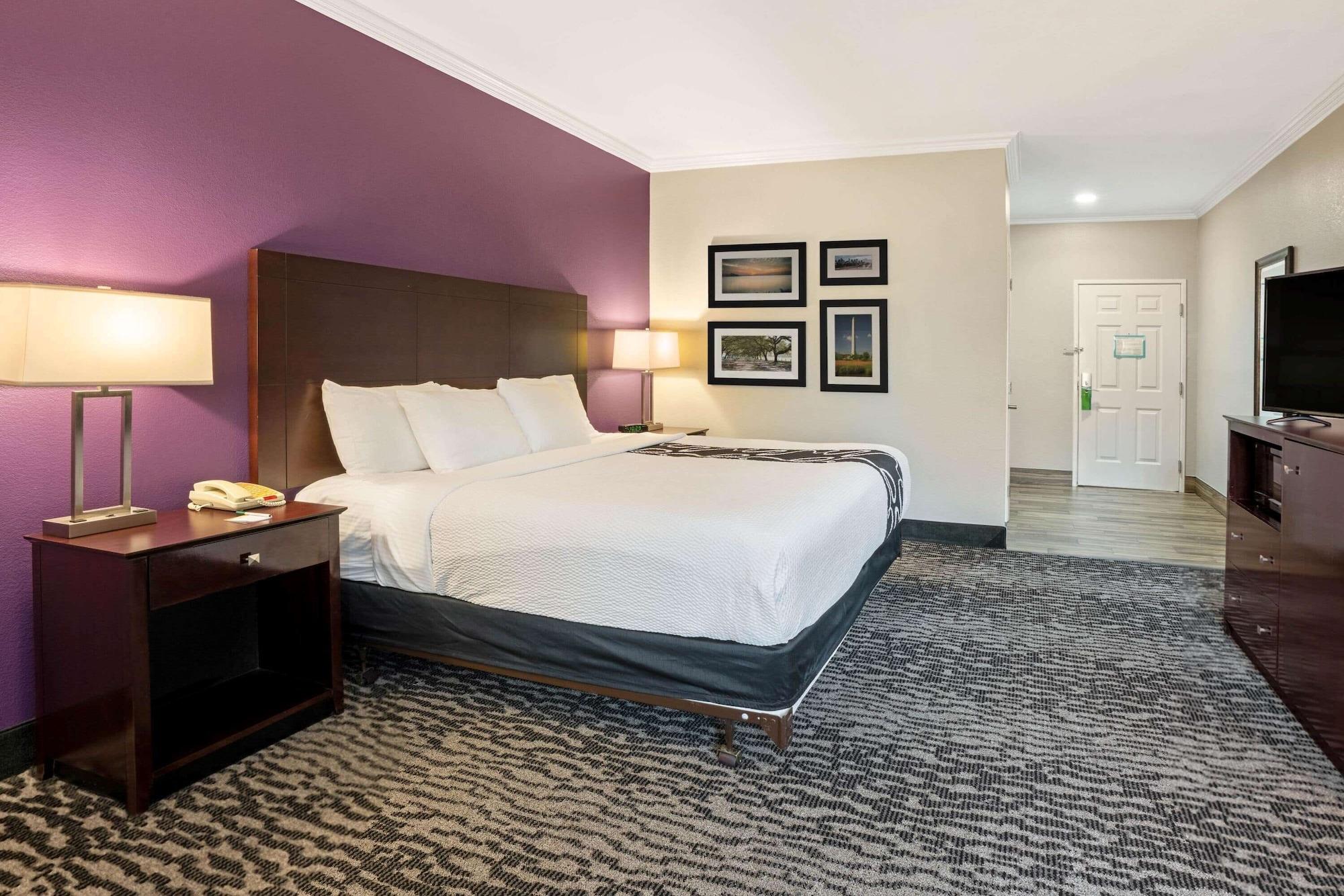 La Quinta By Wyndham Houston - Magnolia Hotel Exterior photo